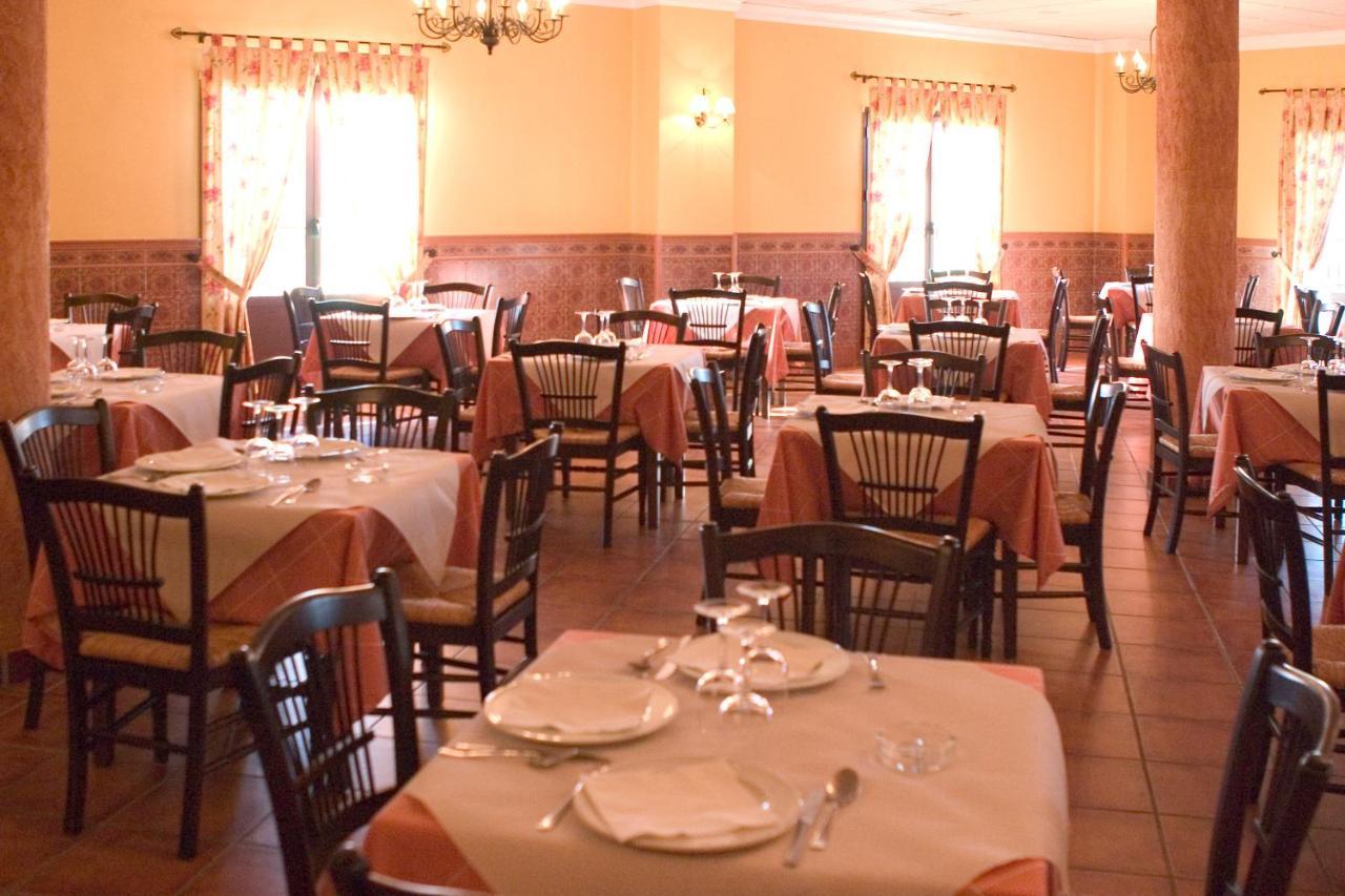 Hotel-Restaurante Cerrillo San Marcos Diezma Kültér fotó