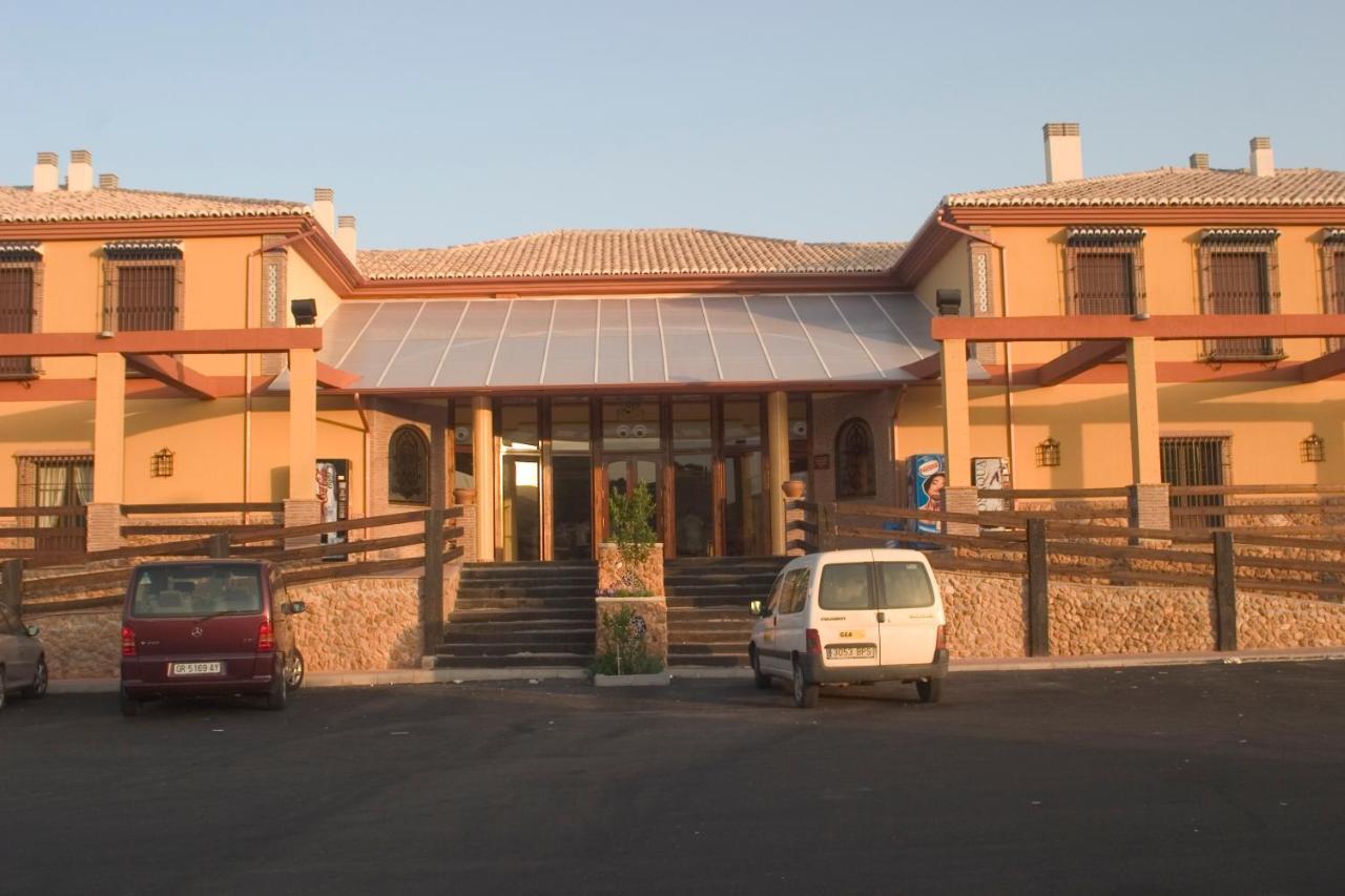 Hotel-Restaurante Cerrillo San Marcos Diezma Kültér fotó